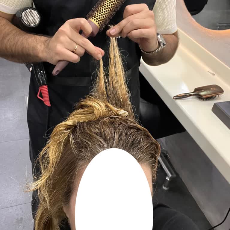 Dyson Airstrait İlk Kullanımda Saçları Kopardı