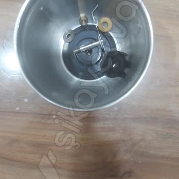 Yağ Kusması Ve Bıçak Atması: Musullu Baharat Öğütücüsündeki Beklenmedik Arıza