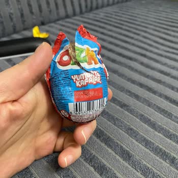 Bozuk Çikolatalı Sürpriz Yumurta Tehlikesi