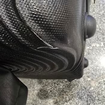 Bagaj Hasarı Ve Yetersiz Hizmet