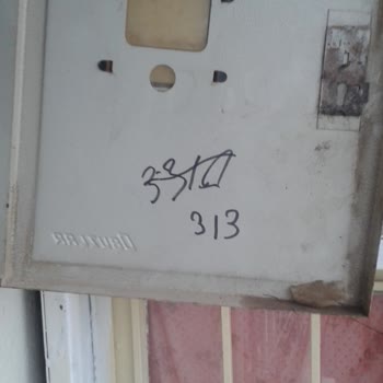 Elektrik Sayaç Kutusu Hasarı Ve İlgisizlik