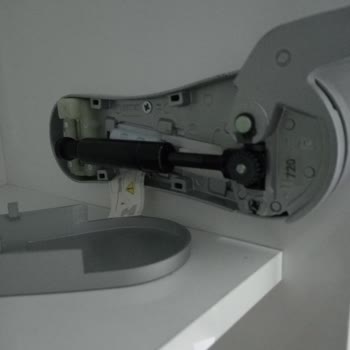 Mutfak Dolabı Kapak Amortisörleri Sorunu