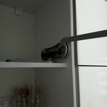 Mutfak Dolabı Kapak Amortisörleri Sorunu