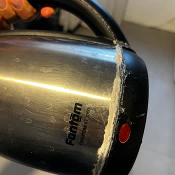 Fantom Kettle: Sürekli Su Akıtan Ve Sağlıksız Ürün Sorunu