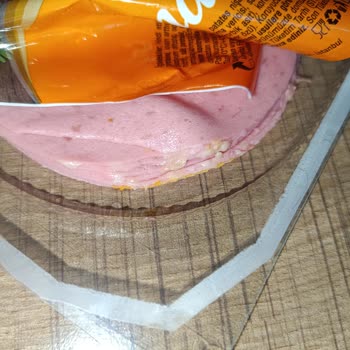 Namet Salamda Beklenmedik Küf Oluşumu