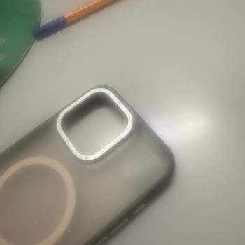 Youngkit Kılıfında Renk Ve Çizik Sorunu