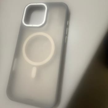 Zore Aksesuar Premium'dan Alınan Kılıfın Hızla Deforme Olması