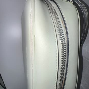 Ürünün Derisi Attı Ve Fermuar Sarardı