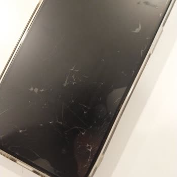 Media Markt Ömür Boyu Garantili Ekran Koruyucu Hayal Kırıklığı!
