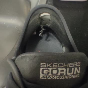 Zapatillas Skechers se rompen en poco tiempo