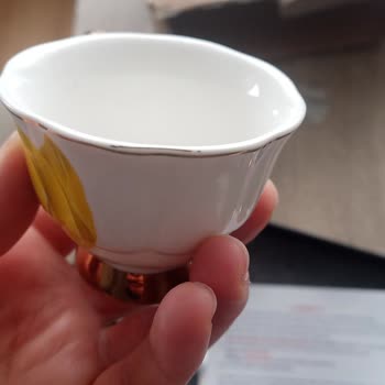 Kusurlu Fincanlar Ve İade Sürecindeki Sorunlar