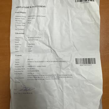 Adidas Ayakkabının Su Geçirme Sorunu Ve Çözüm Eksikliği