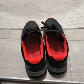 Adidas Ayakkabının Su Geçirme Sorunu Ve Çözüm Eksikliği