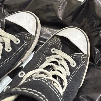 Converse Ayakkabılarında Üretim Hatası Ve Yetersiz Müşteri Hizmeti