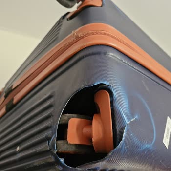 Garanti Kapsamında Kırılan Valiz İçin Çözüm Bekliyorum