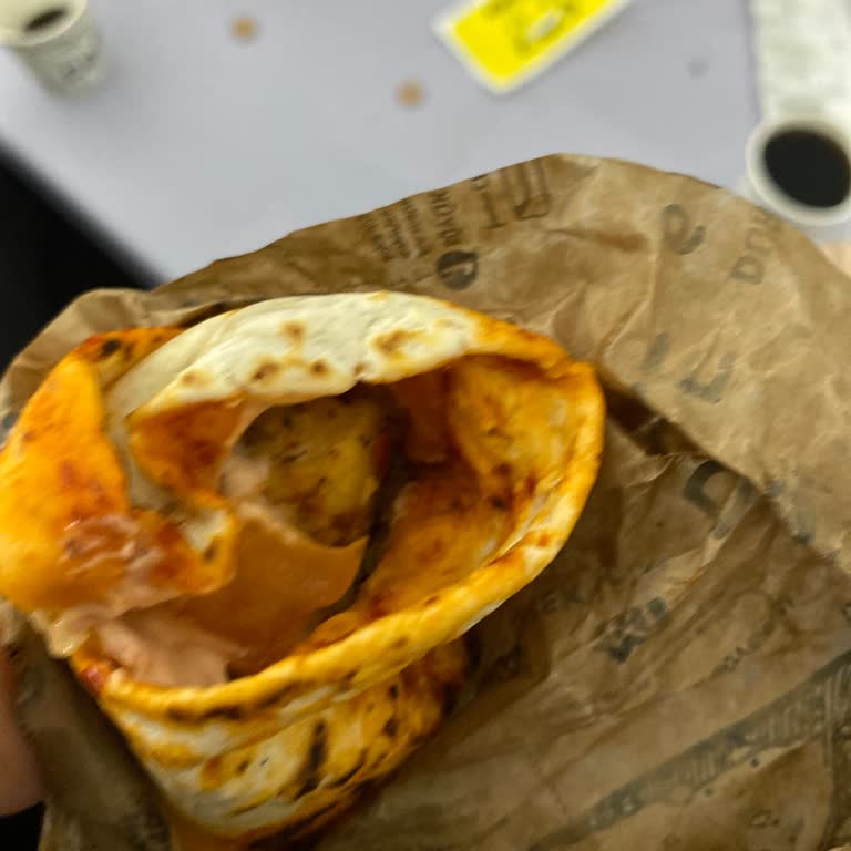 Dürümle Soğuk Ve Yanlış Gelen Siparişle Hayal Kırıklığı