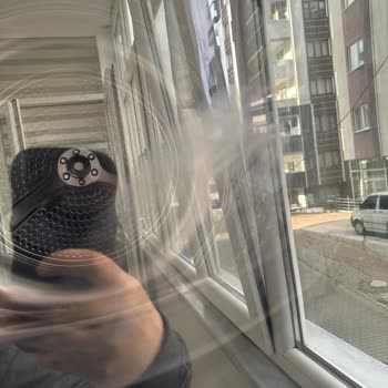 Kurutma Makinesi Kapağındaki Derin Çizik Sorunu