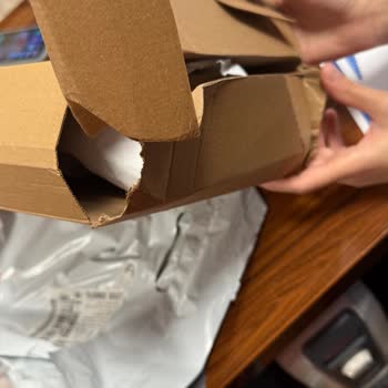 Yurtiçi Kargo'da Açılan Paket Ve Çözüm Eksikliği