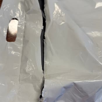 Yurtiçi Kargo'da Açılan Paket Ve Çözüm Eksikliği