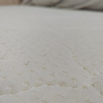 Lova Mobilya'dan Alınan Yataklarda Çökme Ve İletişim Sorunu