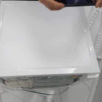 Hasarlı Çamaşır Makinesi Ve Geciken Değişim Süreci