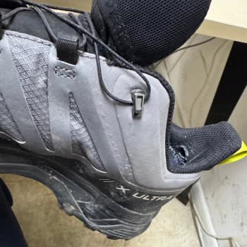 Salomon Ayakkabının Hızlı Deformasyonu