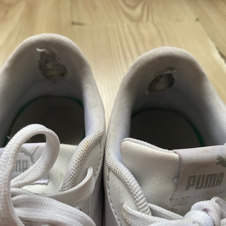 Sneaker Ayakkabının Kısa Sürede Yıpranması