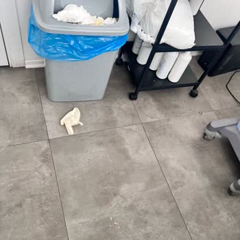 Lamona Güzellik/Beauty Çiğli Lazerin Faydası Yok ve Temiz Değiller