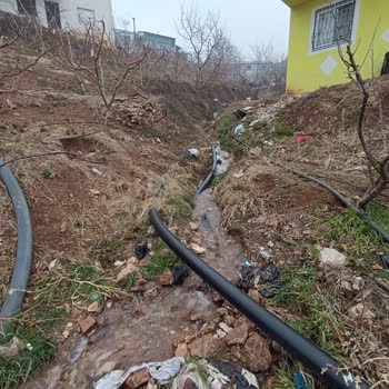 Evimin Üzerine Sürekli Su Gelmesi Ve Yol Sorunu
