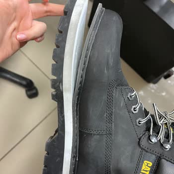 Caterpillar Botların Kalite Sorunu: İade Veya Değişim Talebi