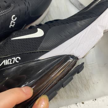 Nike Ayakkabıda Üretim Hatası: İnceleme Sonucu Hayal Kırıklığı