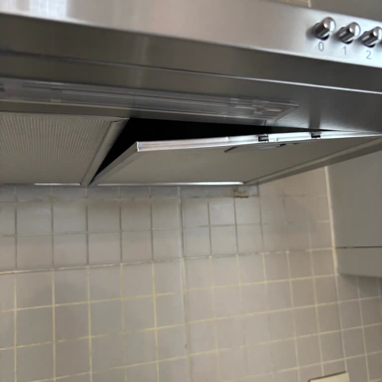 Kumtel Davlumbaz Filtresi İlk Günden Düştü, Değişim Talep Ediyorum