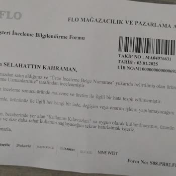 Ayakkabılardaki Yırtıklar Ve Mağaza İlgisizliği