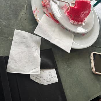 Gizli Ücretlerle Şaşırtan Doğum Günü Sürprizi