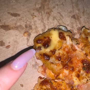 Domino's Pizzada Hijyen Sorunu Ve Eksik Sos