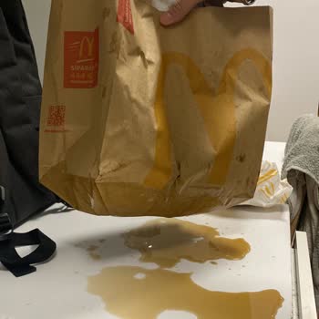 Sipariş Hüsranı: Islak Menü Ve Yetersiz İade