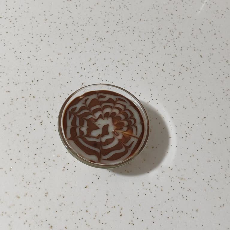 Tarihi Geçmemiş Beyaz Çikolata Sosunun Beklenmedik Kalitesizliği