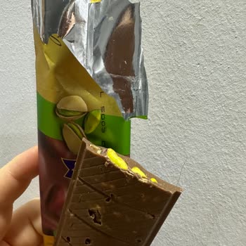 A101'den Alınan Çikolatada Sağlık Tehdidi