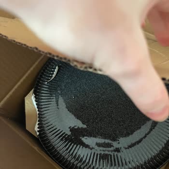 Kırık Yemek Takımı Ve İndirim Karmaşası