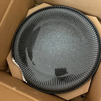 Kırık Yemek Takımı Ve İndirim Karmaşası