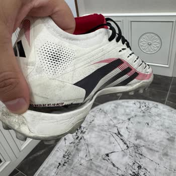 Adidas Kramponlarda Kalite Sorunu Ve İade Talebi