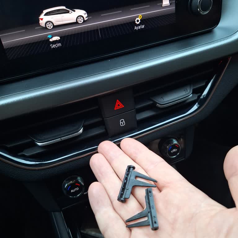 Skoda Scala'nın Kalitesiz Malzemesi Müşteriyi Mağdur Ediyor