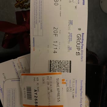 Sunexpress İle Seyahatte Yaşanan Valiz Hasarı Ve Kayıp Para Sorunu