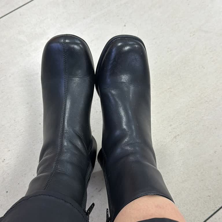 Boyner'den Gelen Karışık Ayakkabı Şoku