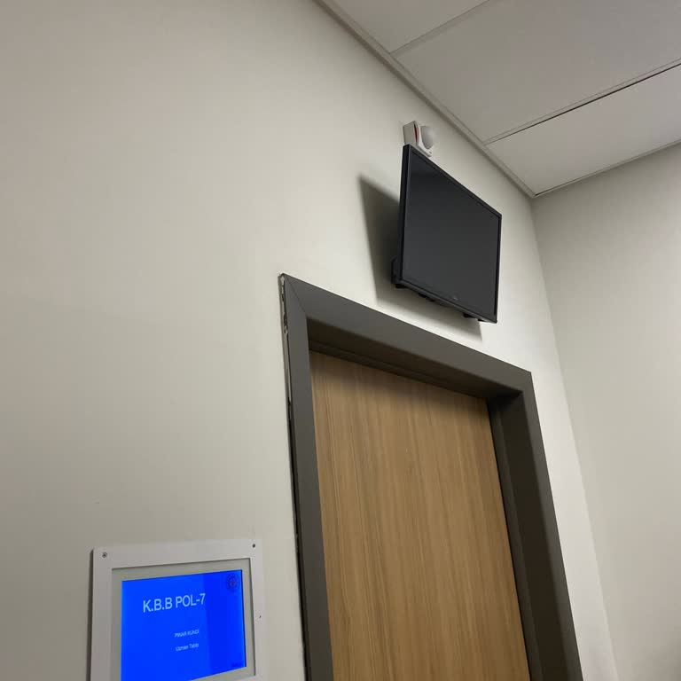 Hastane Randevu Sistemindeki Aksaklıklar Ve İletişim Sorunları