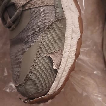 My Skechers Shoes Wore Out in 3 Months – Unacceptable Quality and Service