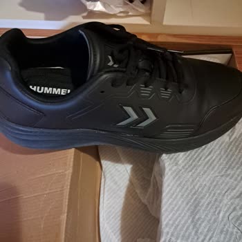 Hummel Ayakkabılar: Koku Ve Mantar Sorunu