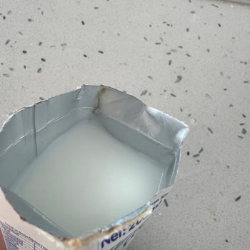 Küflü Çocuk Sütü: Sağlık Riski Ve Hijyen Eksikliği