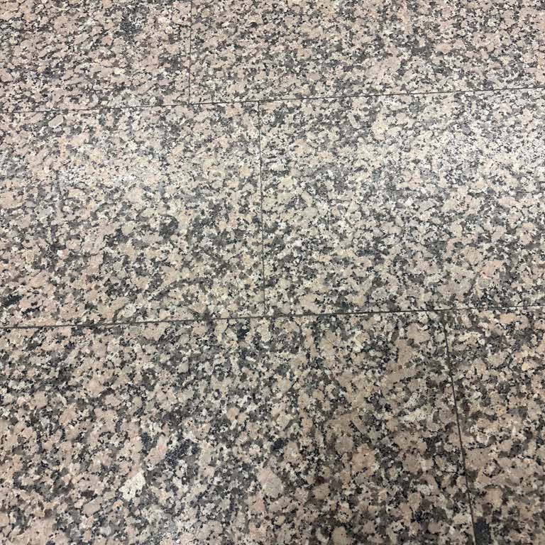 Yağmurlu Günde Şemsiye Krizi: Tshop'ta Hayal Kırıklığı