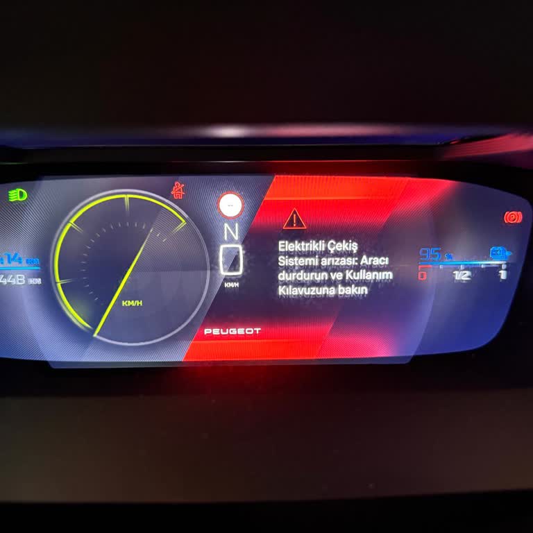 Peugeot E308: Elektrikli Araç Kabusu